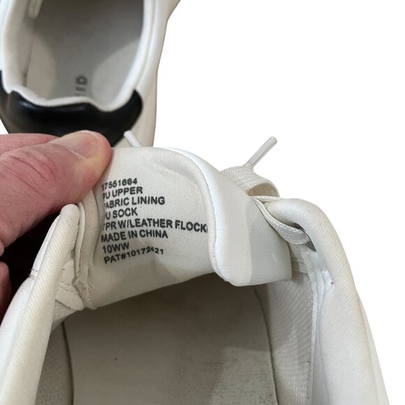 Torrid Plus Size Chunky Lace Up Sneaker Women's Size 10 WW Extra Wide - Picture 5 of 8